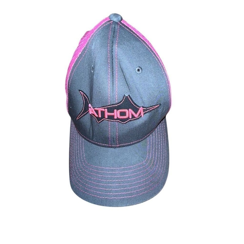 Fathom Fishing Gear Unisex Pink &‎ Gray Snapback Trucker Hat adjustable